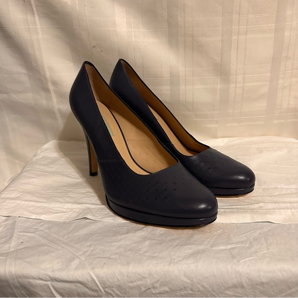 Julie Lopez Heels - Picture 9 of 9